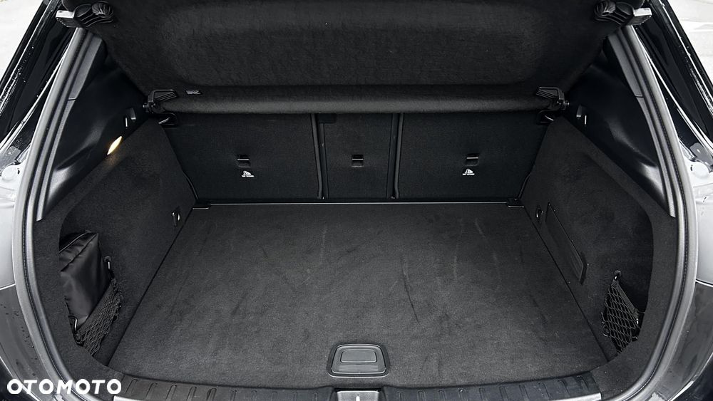 Mercedes-Benz GLA 200 AMG Line - 29