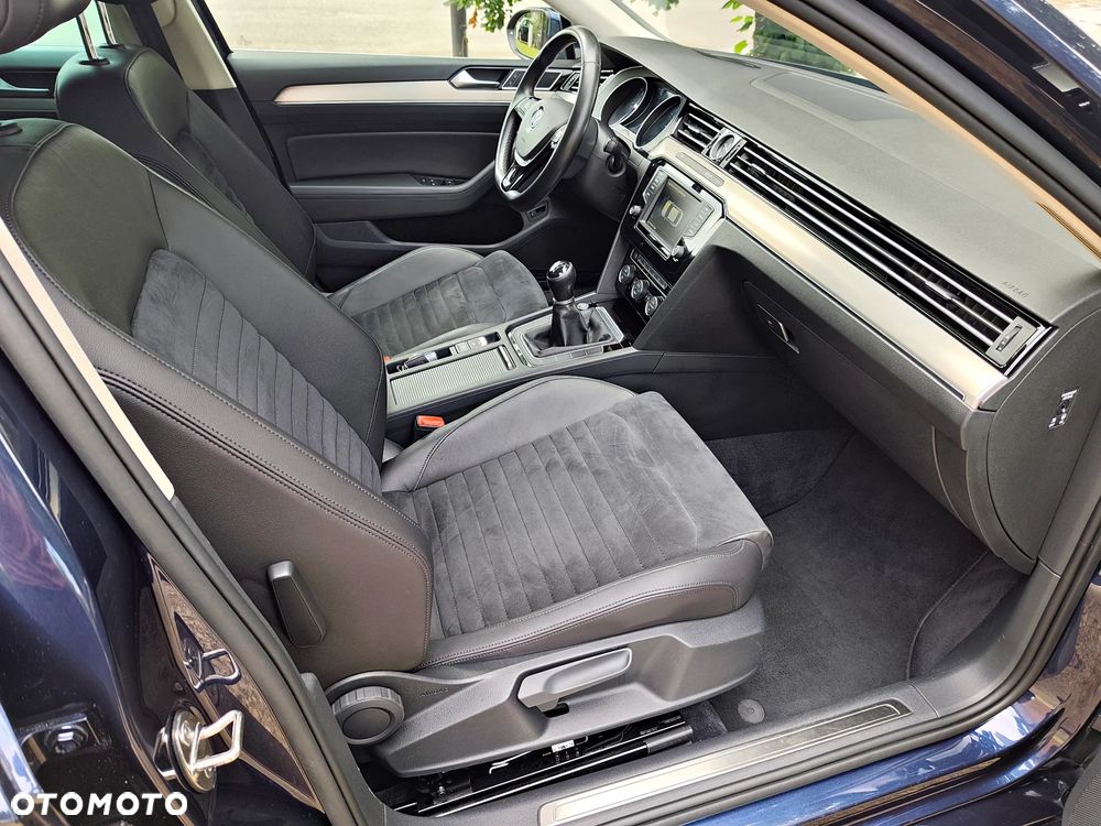 Volkswagen Passat - 7