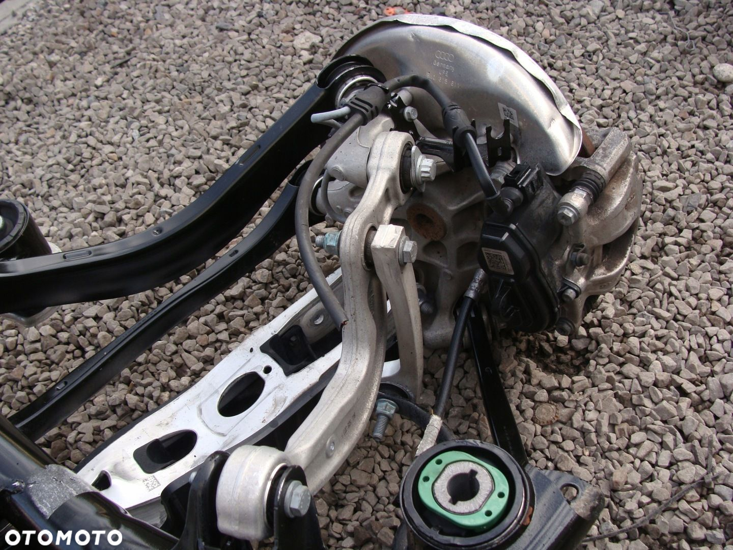 ZAWIESZENIE TYLNE KOMPLETNE AUDI A4 B9 2WD - 8