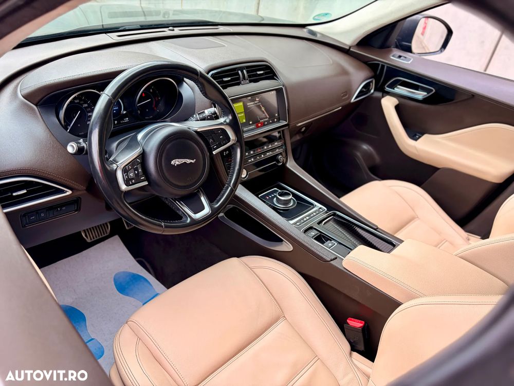 Jaguar F-Pace 20d AWD Aut. Prestige - 15