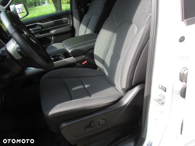 RAM 1500 Crew Cab Shortbed Bighorn - 19