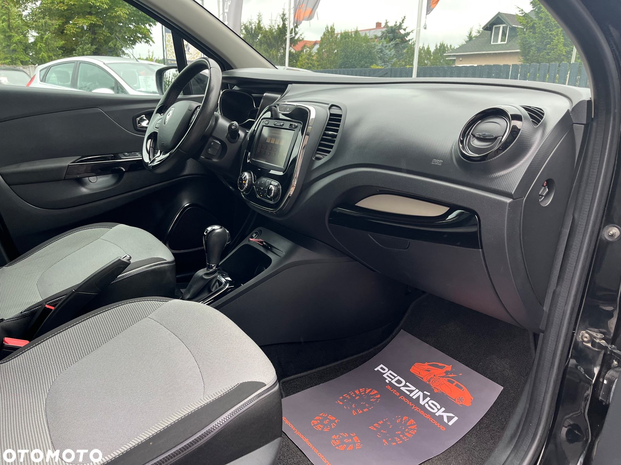 Renault Captur - 8