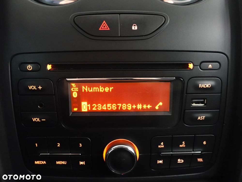 Dacia Duster SCe 115 4x2 Laureate - 32