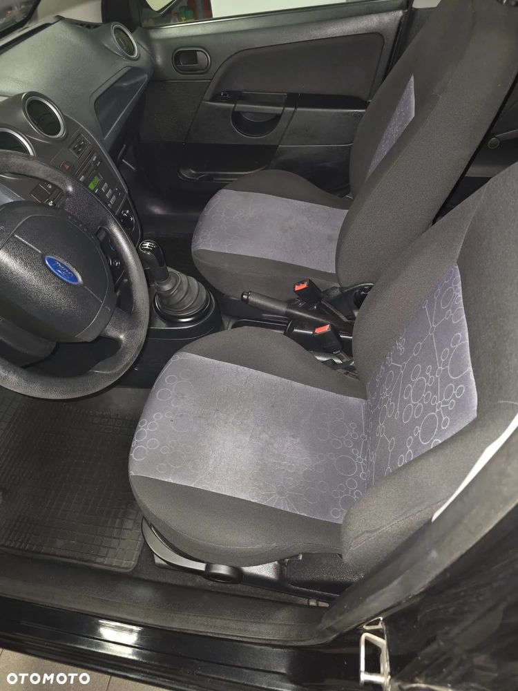 Ford Fiesta 1.3 Style - 9