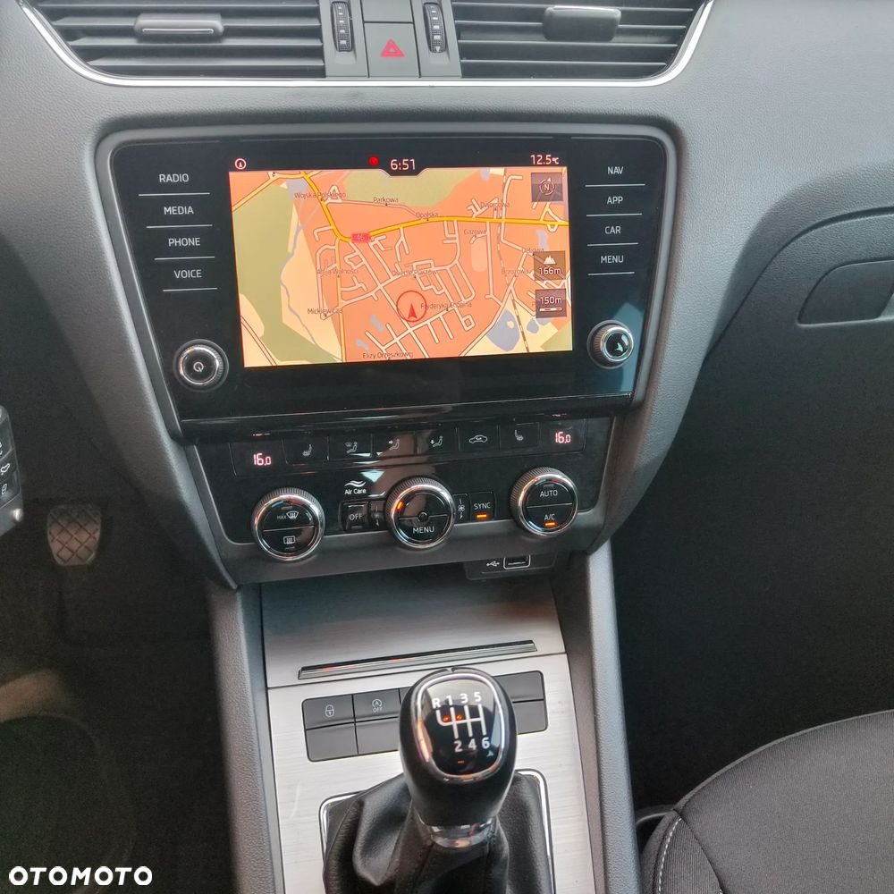 Skoda Octavia 2.0 TDI Ambition - 16