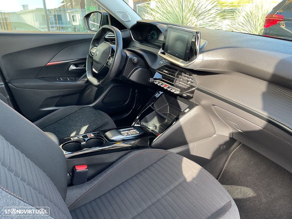 Peugeot e-2008 50 kWh Active - 31