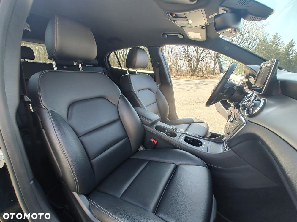 Mercedes-Benz GLA 250 4-Matic - 5