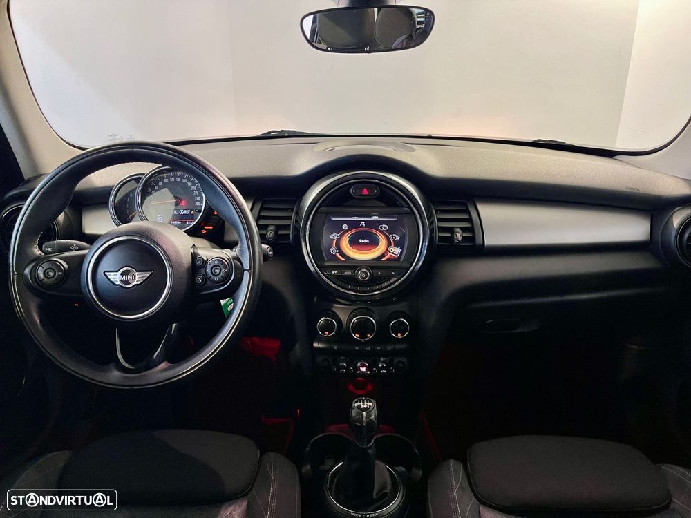 MINI 5 Portas Cooper D - 2