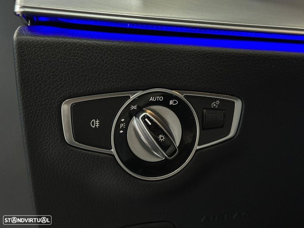 Mercedes-Benz E 300 de 4Matic 9G-TRONIC AMG Line - 9