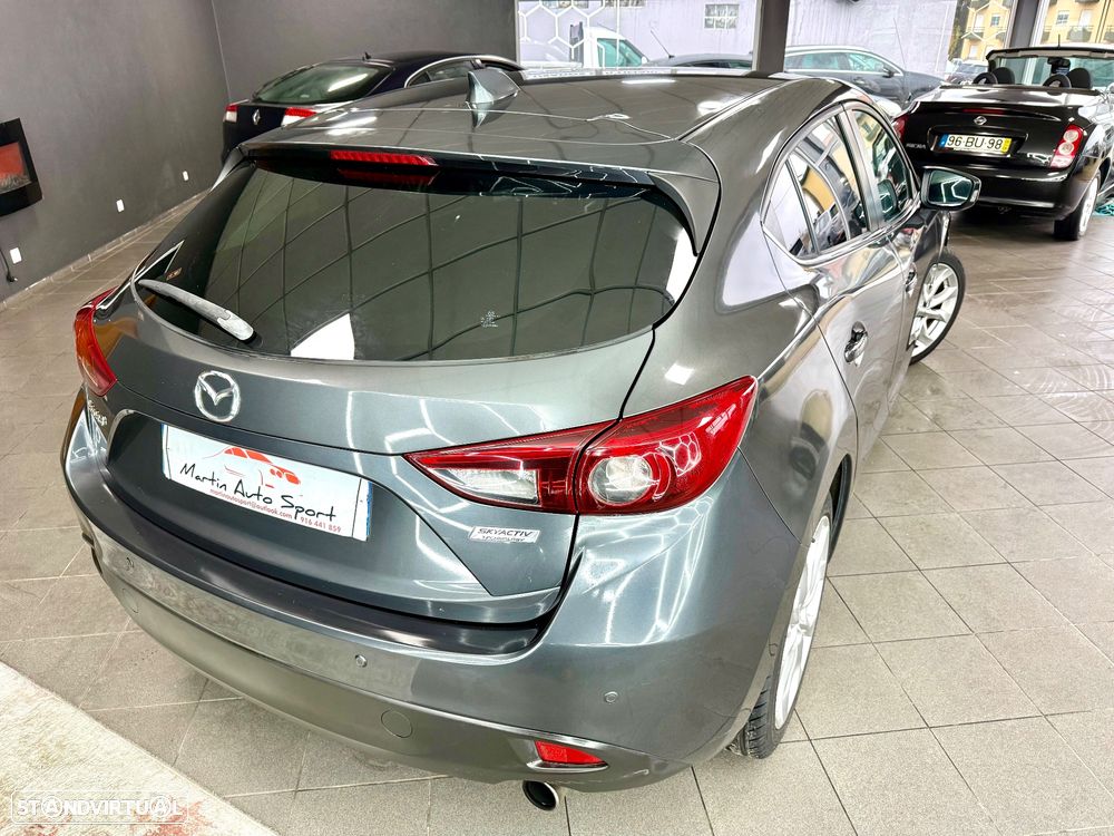 Mazda 3 Hatchback - 5