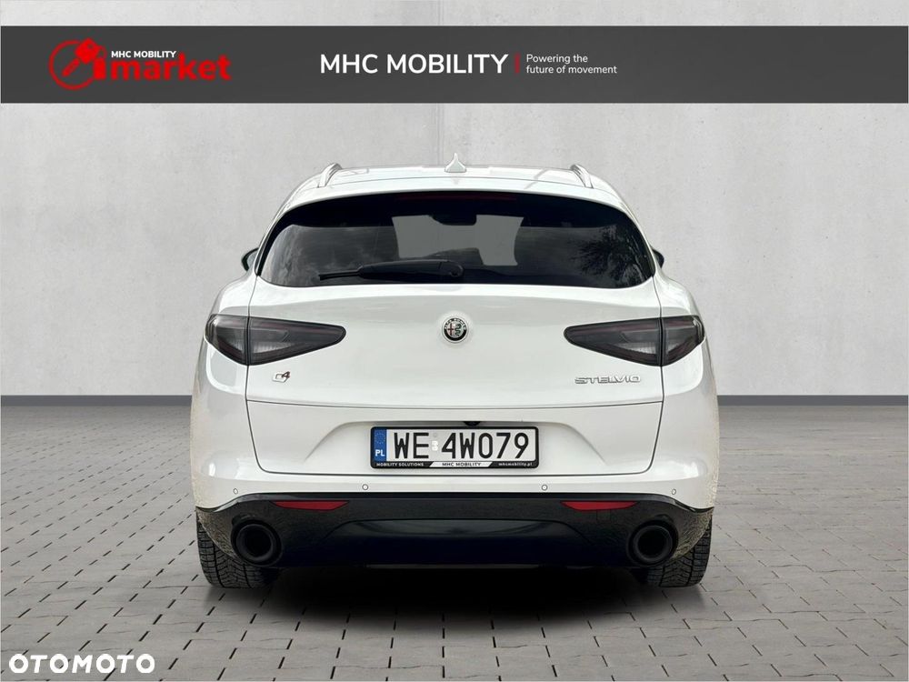 Alfa Romeo Stelvio 2.0 Turbo TI Q4 - 4