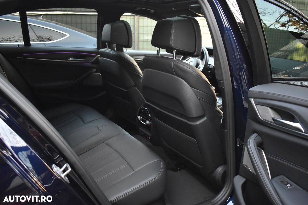 BMW Seria 5 530e Aut. Luxury Line - 31