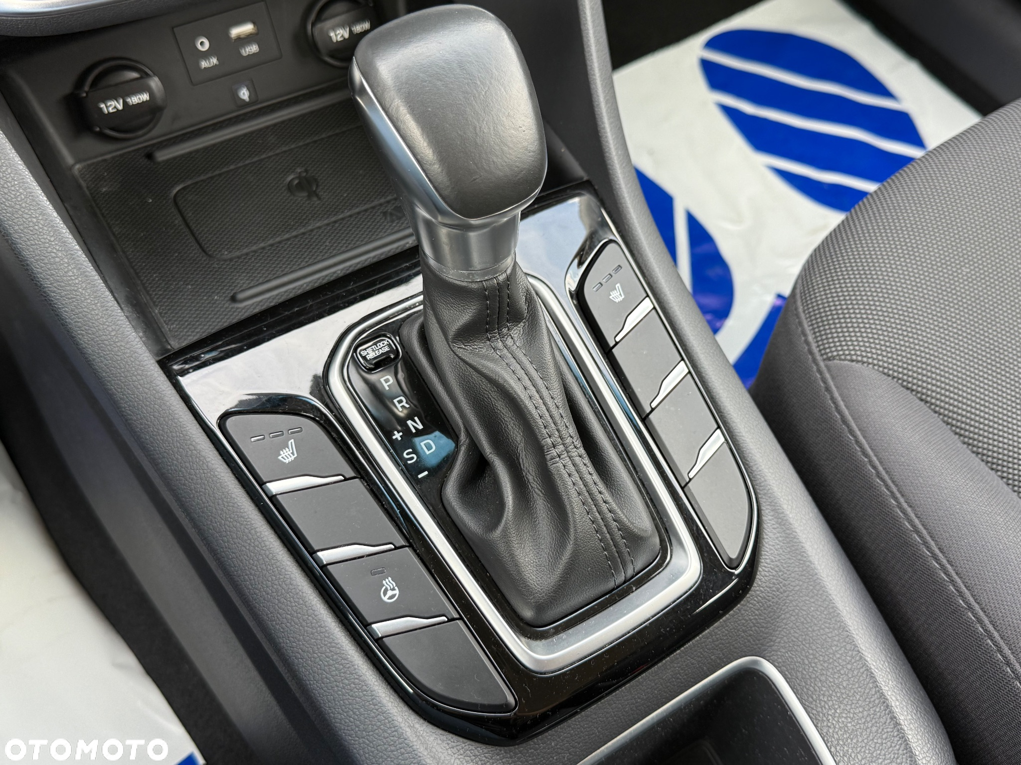 Hyundai IONIQ Hybrid 1.6 GDI - 17