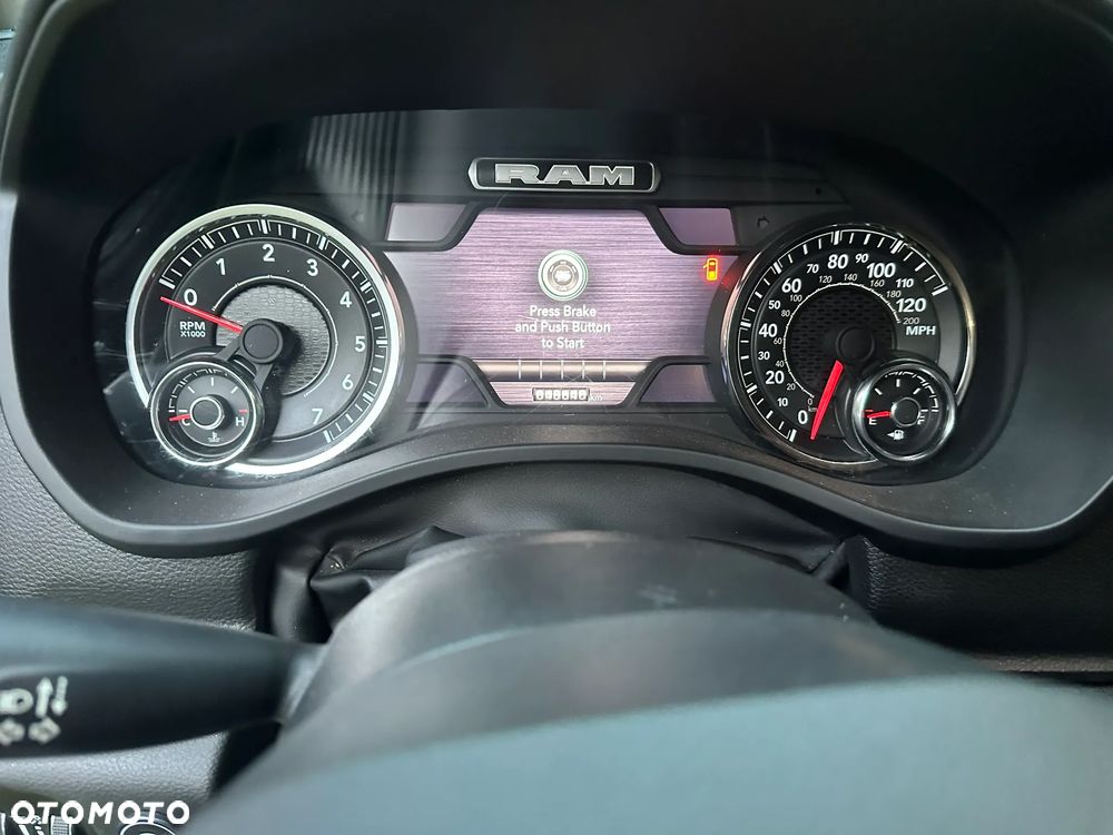RAM 1500 Crew Cab Laramie - 17