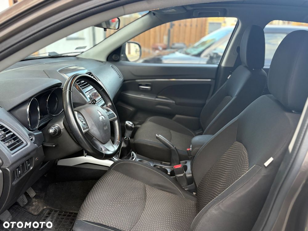 Mitsubishi ASX - 8