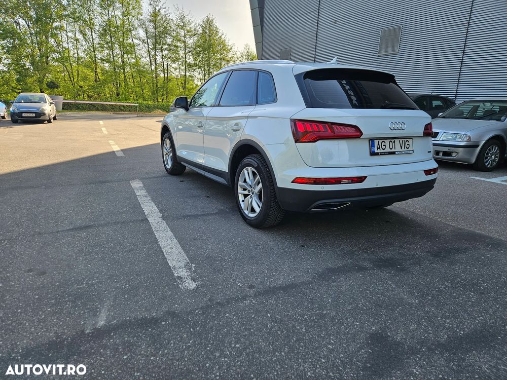Audi Q5 2.0 40 TDI quattro S tronic Design - 17