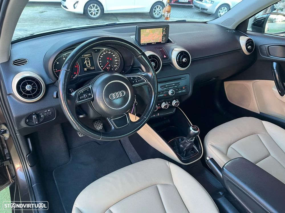 Audi A1 1.6 TDI Attraction - 17