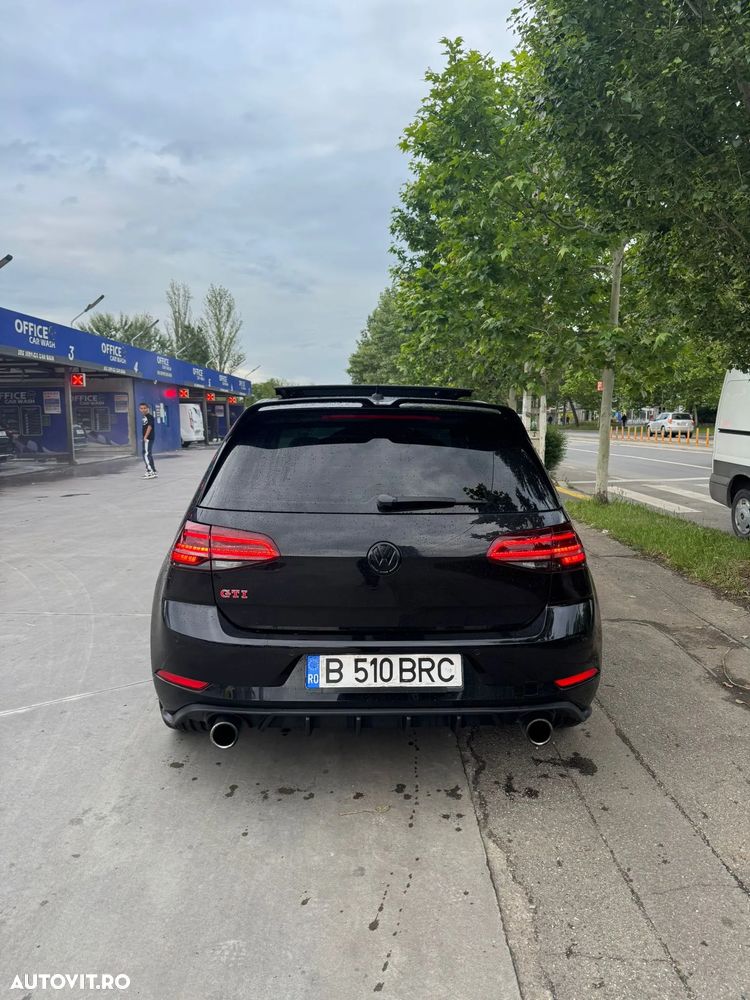 Volkswagen Golf 2.0 TSI DSG GTI Performance - 12