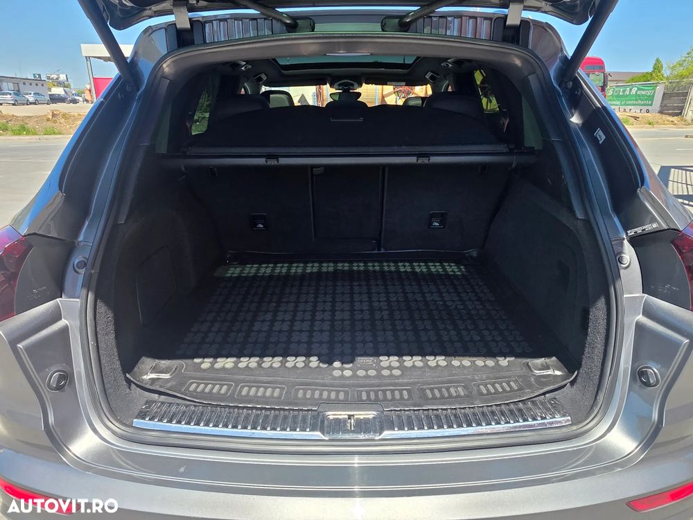 Porsche Cayenne - 12