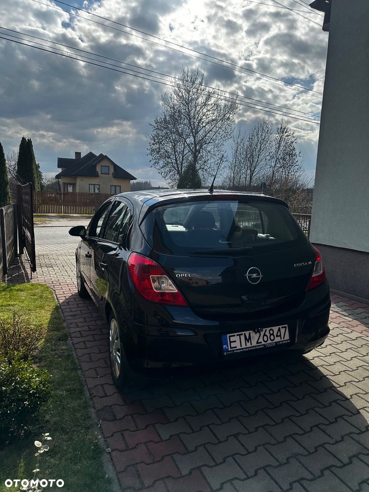 Opel Corsa 1.4 16V Cosmo - 5