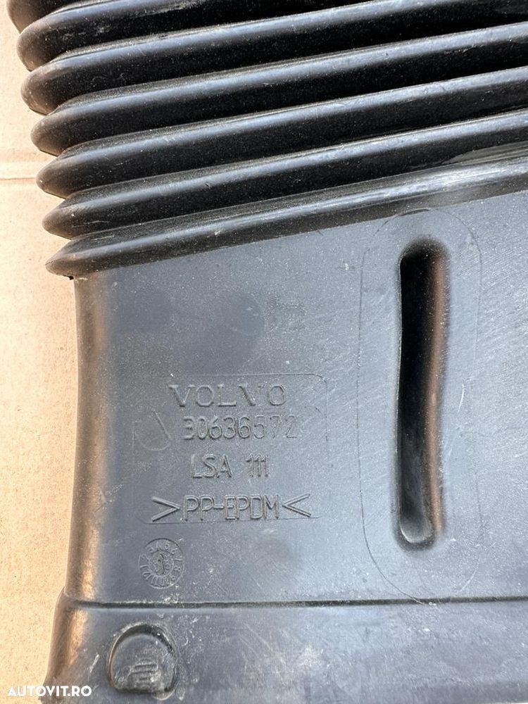 Teava admisie aer Volvo S60R V70R 30636572 - 3