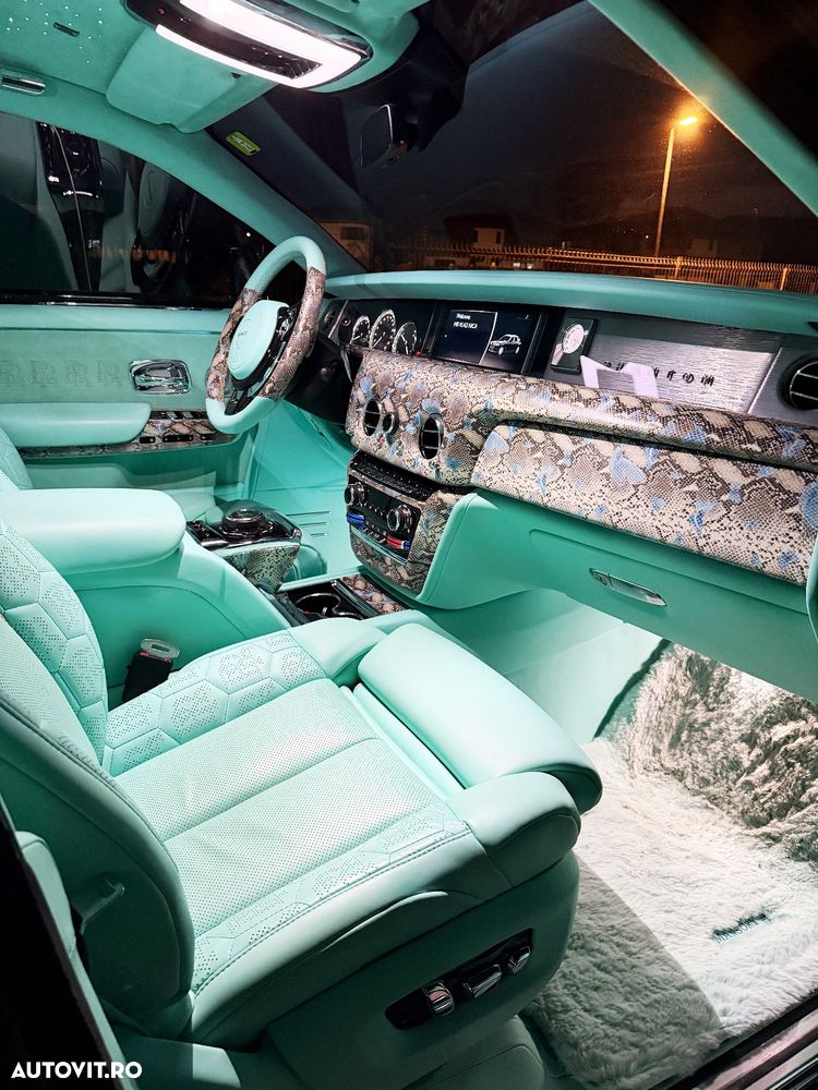 Rolls-Royce Phantom - 11