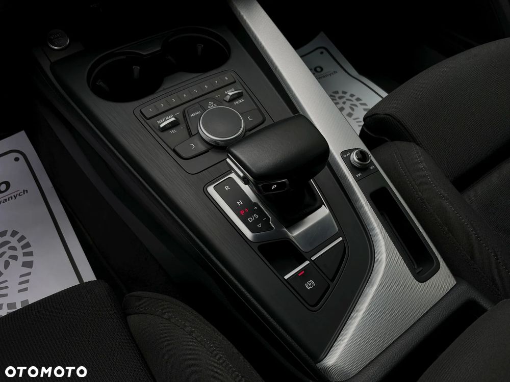 Audi A4 Avant 2.0 TFSI ultra S tronic - 32