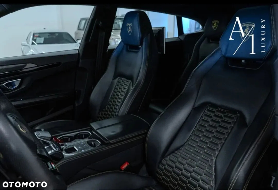 Lamborghini Urus Standard - 28