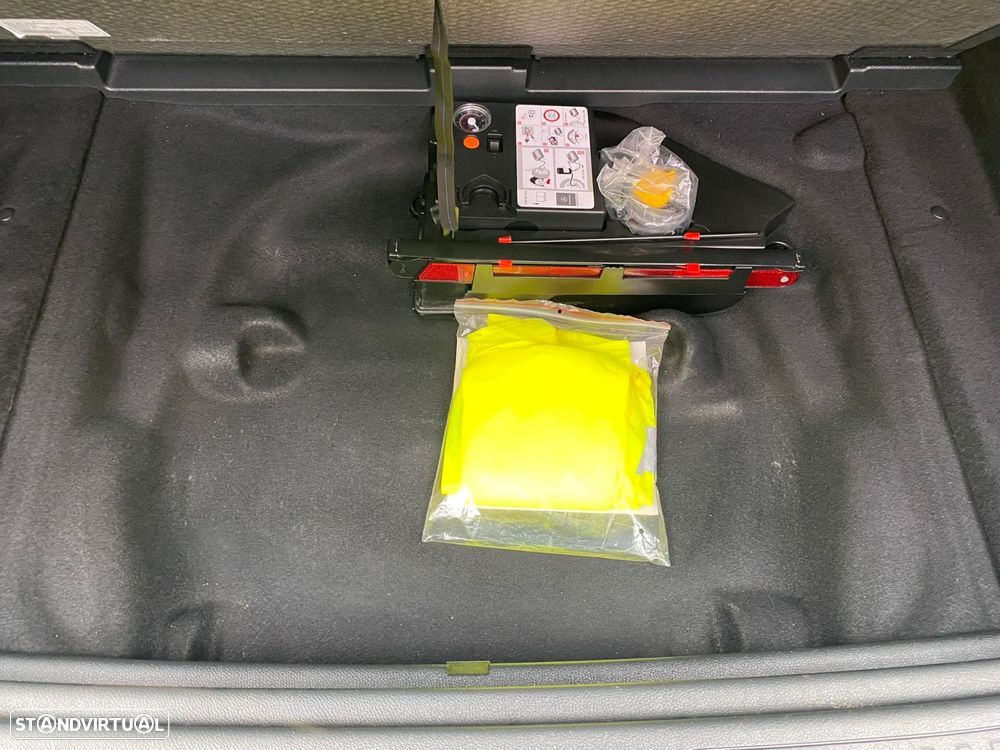 Mercedes-Benz B 180 d Style - 43