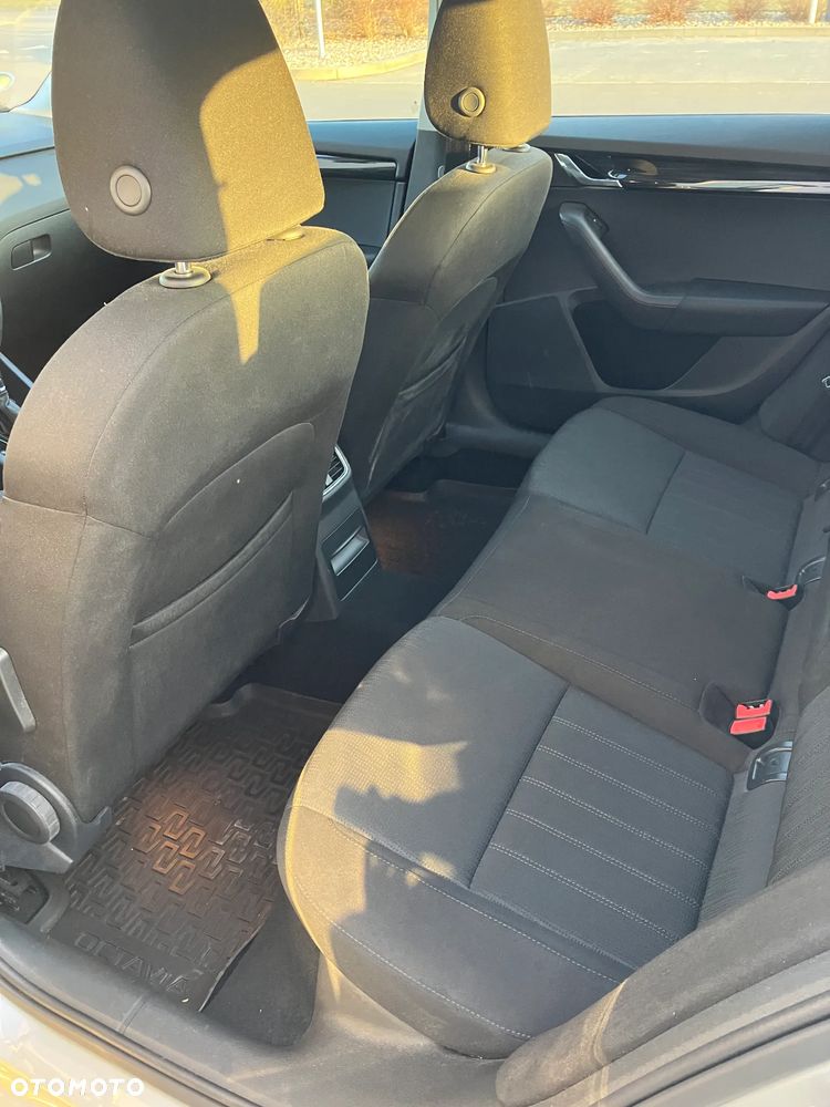 Skoda Octavia 2.0 TSI Style DSG - 15