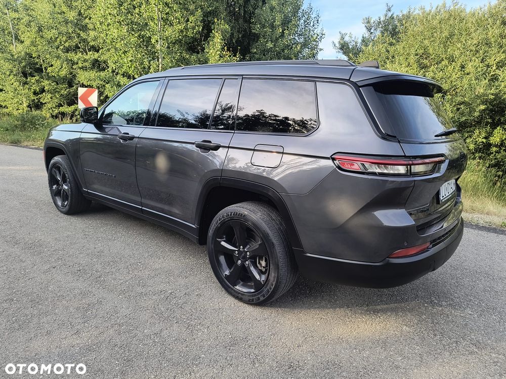 Jeep Grand Cherokee - 11