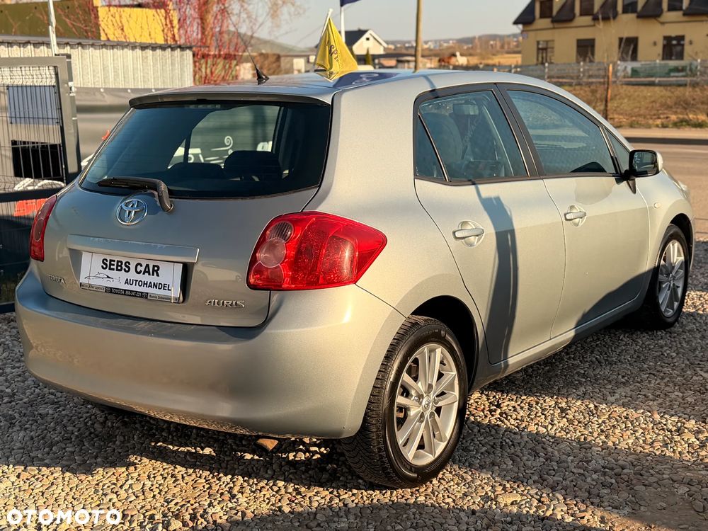 Toyota Auris 1.33 VVT-i - 3