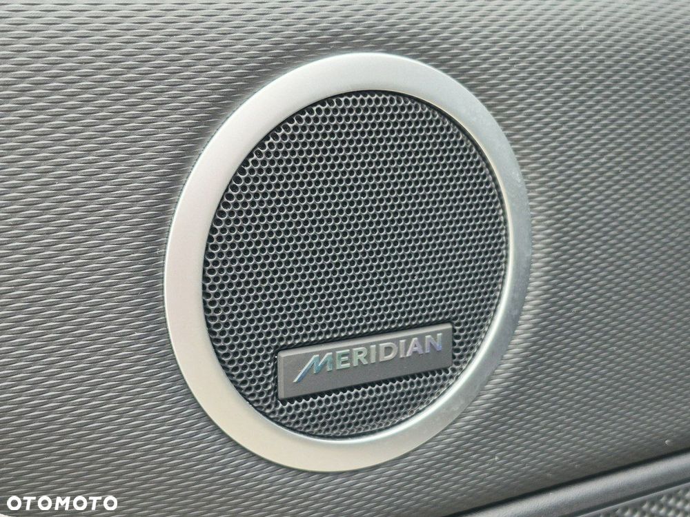 Land Rover Discovery P300 - 23