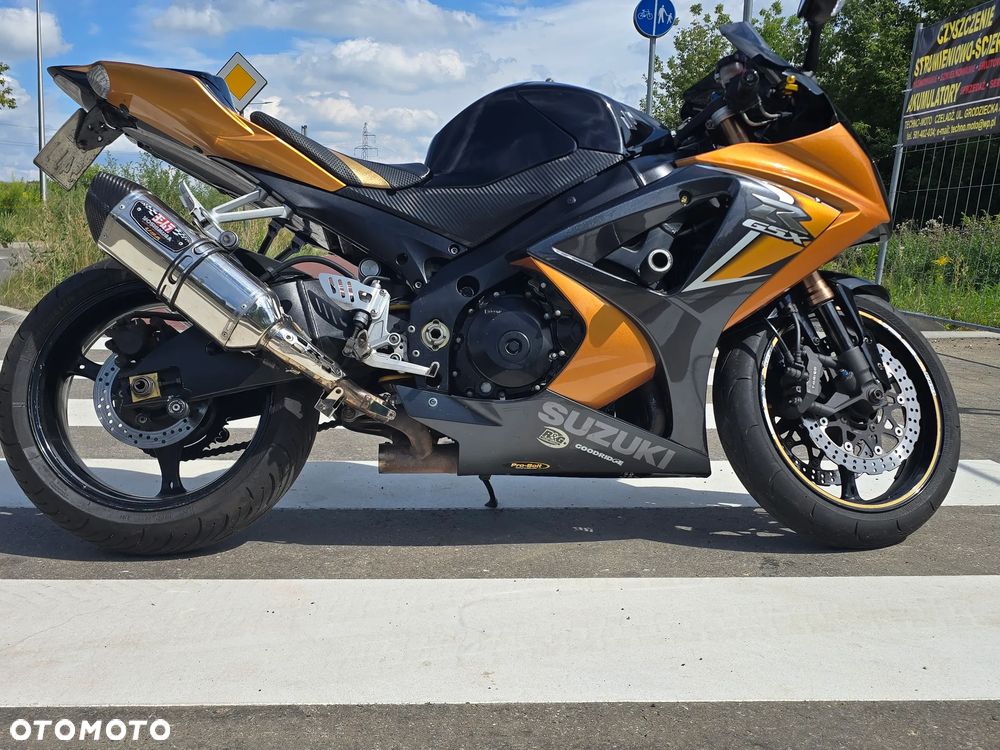 Suzuki GSX-R - 1