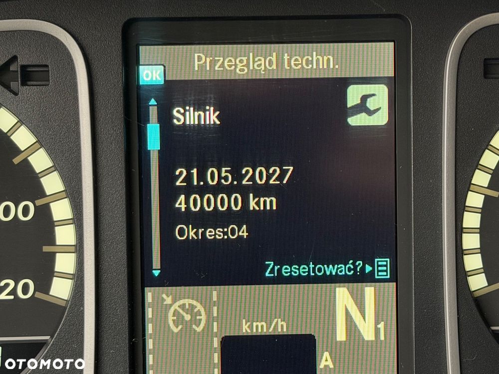 Mercedes-Benz ATEGO - 11