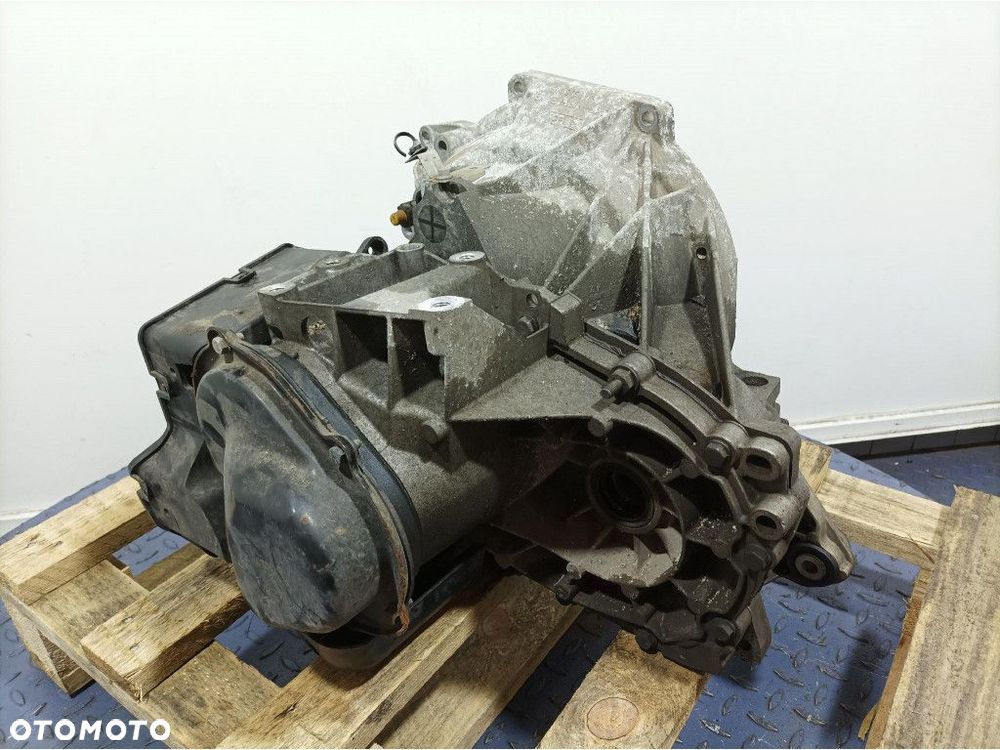 FOCUS MK3 LIFT 1.6 TI-VCT 125 KM SKRZYNIA BIEGÓW MANUALNA DV6R-7002-ABF - 2