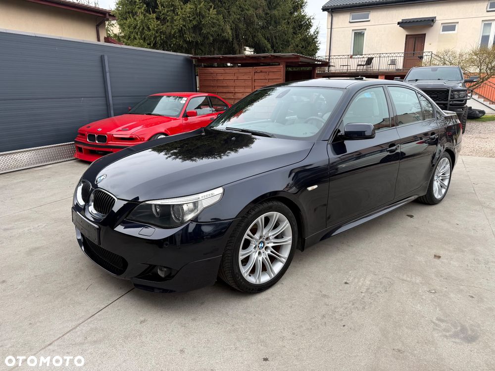 BMW Seria 5 523i - 5