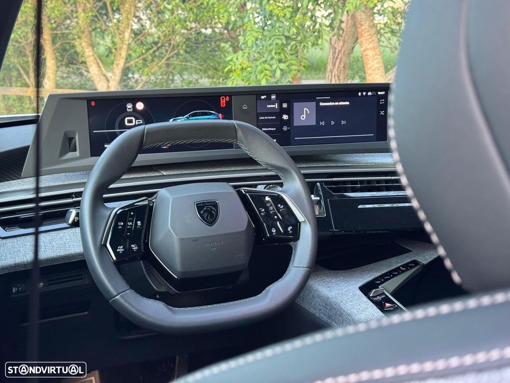 Peugeot 3008 1.2 Hybrid Allure e-DCS6 - 22
