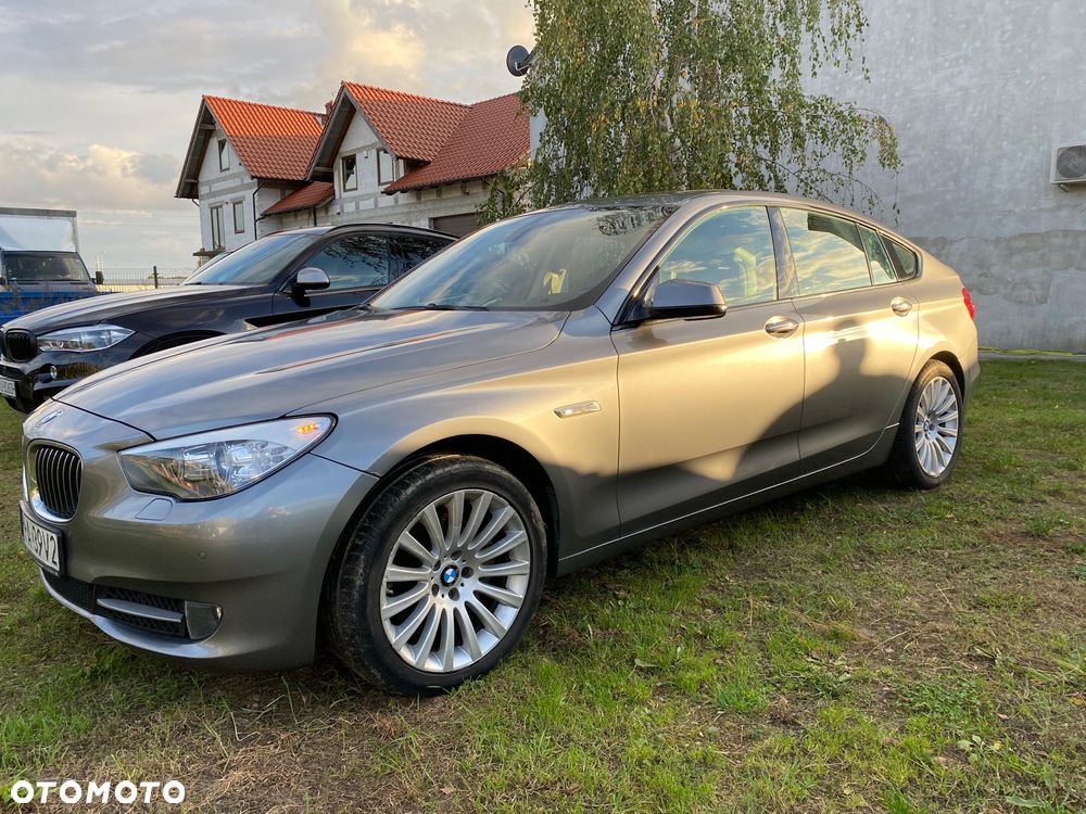 BMW 5GT - 4