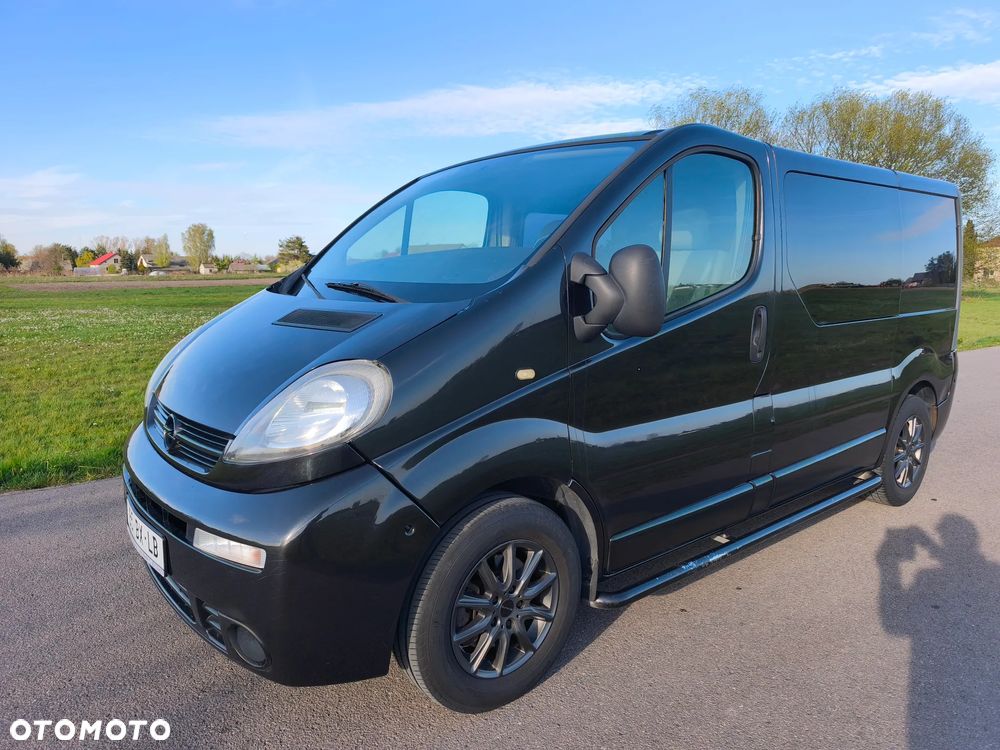 Opel Vivaro - 1