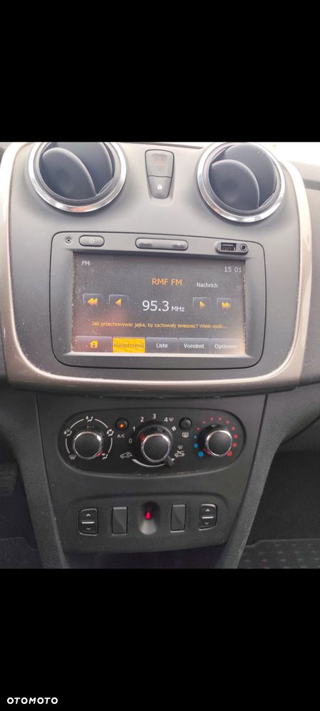 Dacia Sandero 1.2 16V Laureate - 8