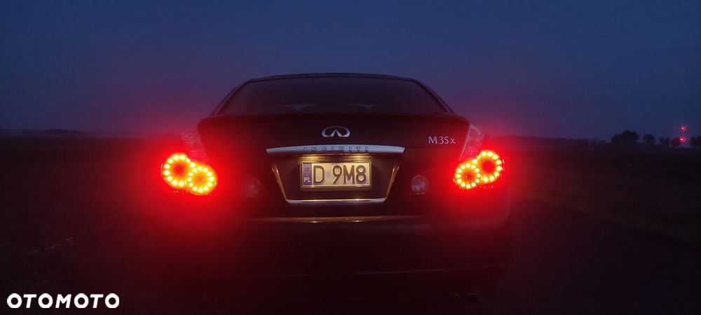 Infiniti M - 37