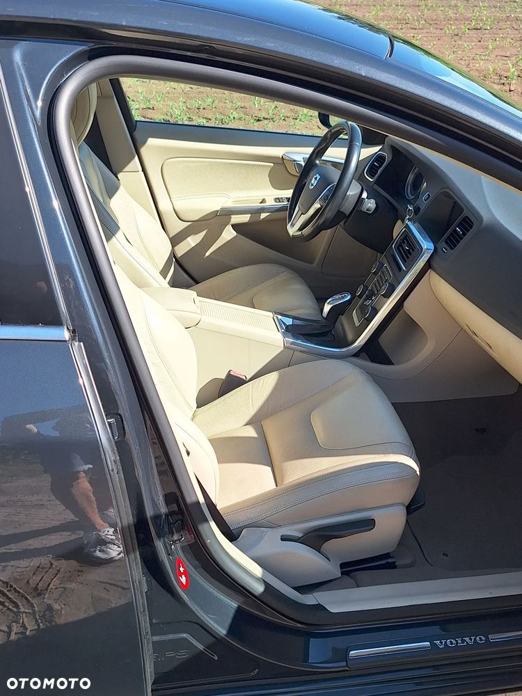 Volvo S60 D3 Geartronic Momentum - 7