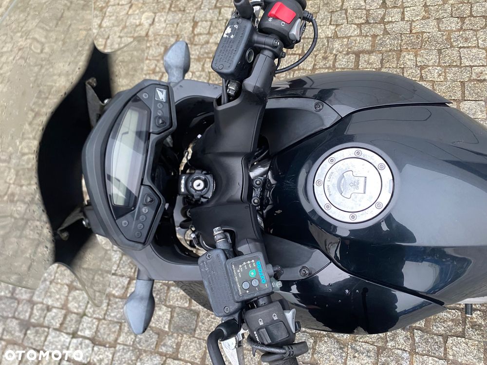 Honda VFR - 4