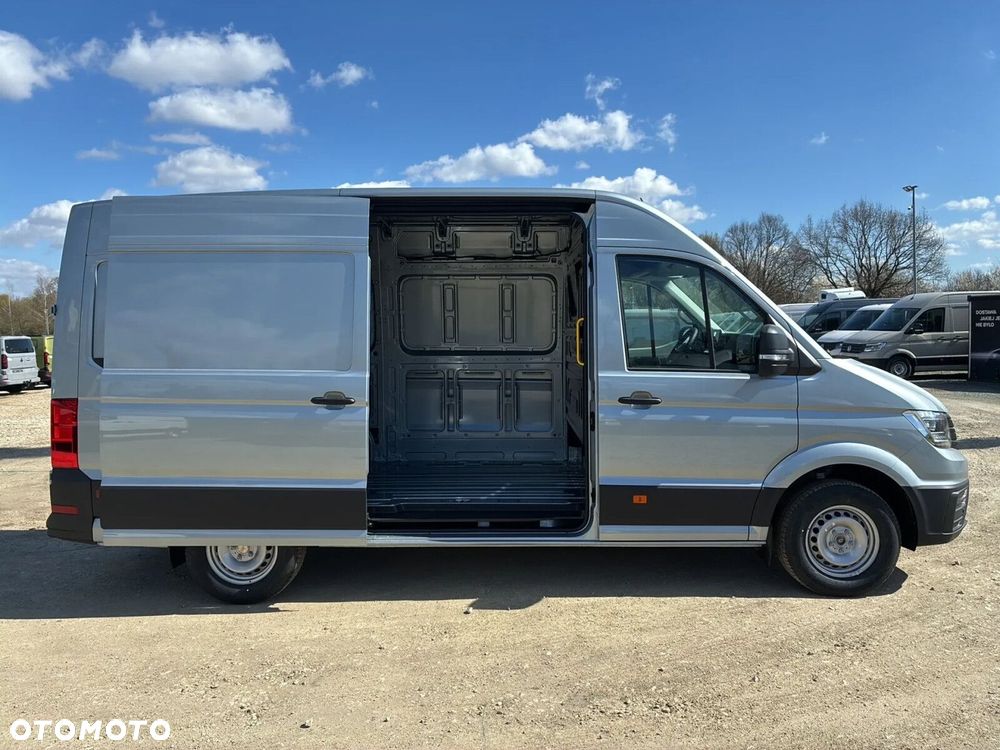 Volkswagen Crafter 35 Furgon, 2.0 TDI 177KM, Wysoki dach, r. o. 3640 - 10
