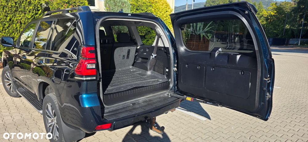 Toyota Land Cruiser - 12