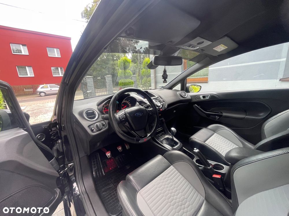 Ford Fiesta 1.6 EcoBoost ST - 20
