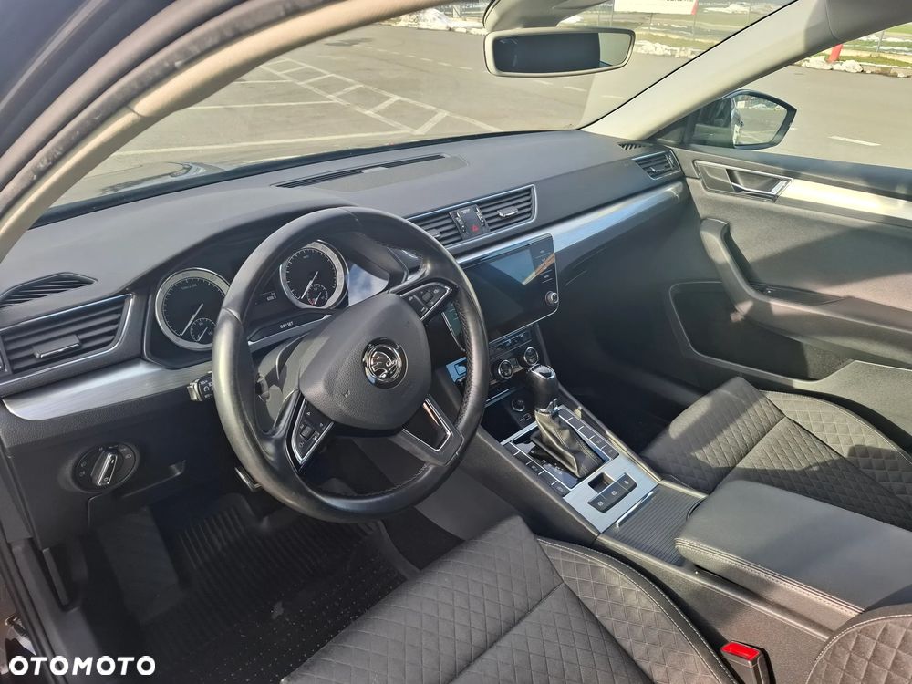 Skoda Superb 2.0 TDI SCR Ambition DSG - 10