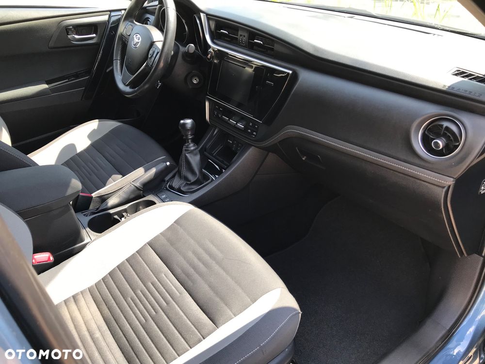 Toyota Auris - 9
