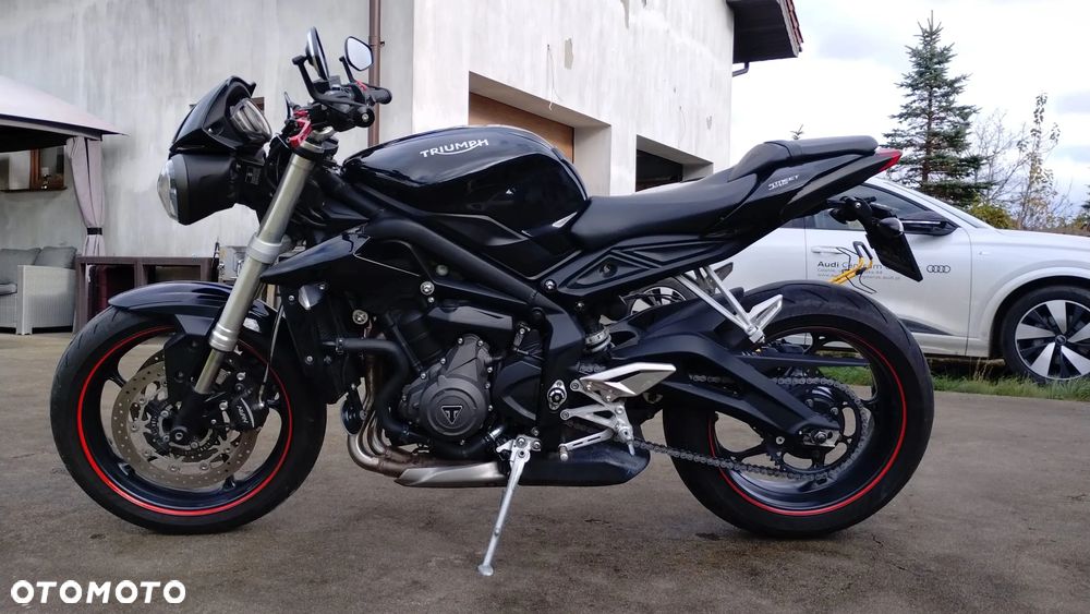 Triumph Street Triple - 4